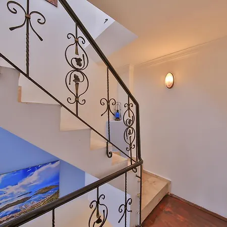 White House Gasthof 2*